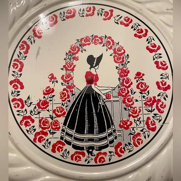Vintage - Tin chimney flue cover - southern belle silhouette-/red roses. @1930’s - Picture 3 of 7